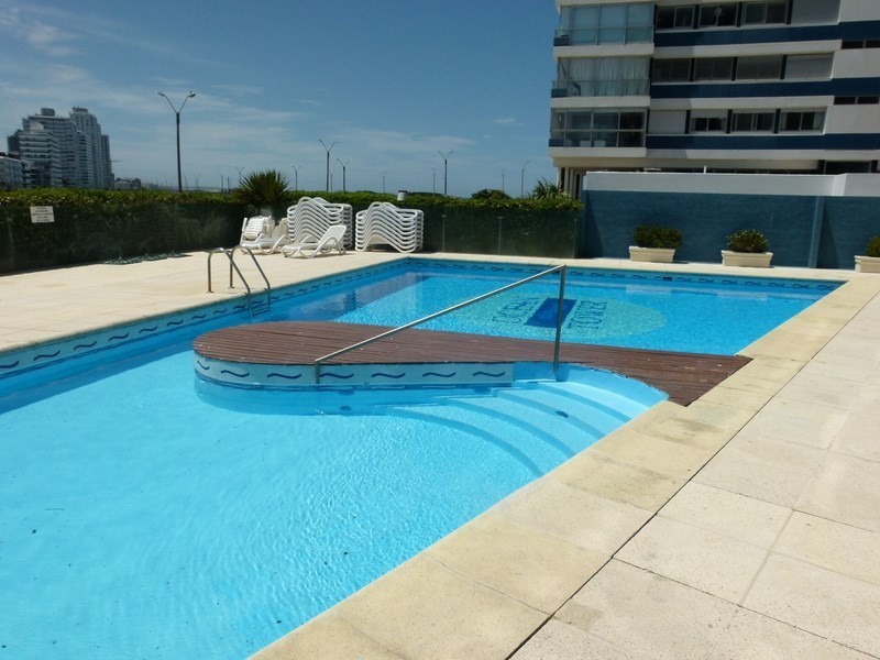 Departamento en alquiler en Playa Brava